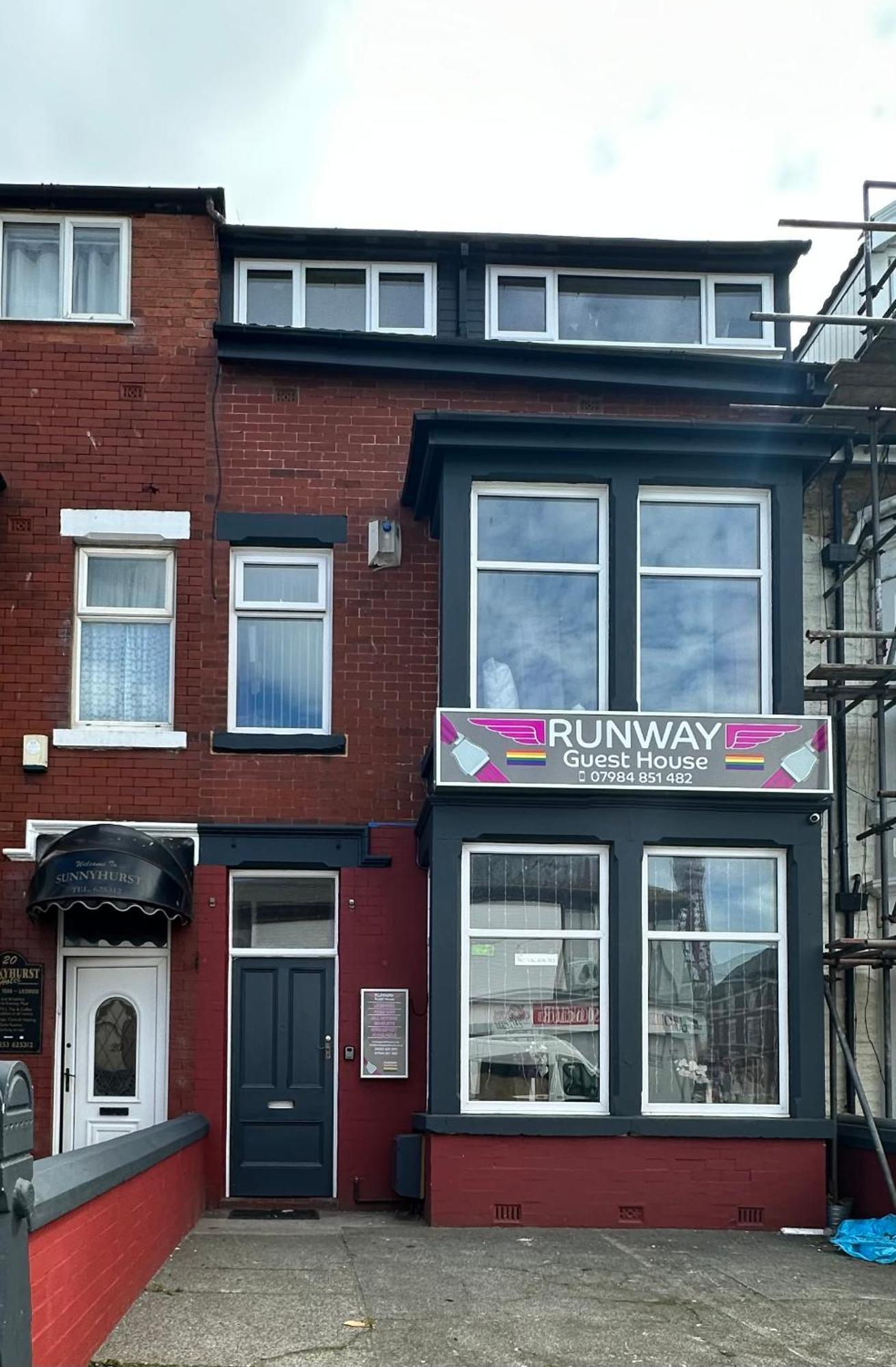 B&B Runway Blackpool - Minutes From Winter Gardens - Dog Friendly - Exceptionally Quiet - Very Close H&A Social Club (Adults Only) Exterior photo